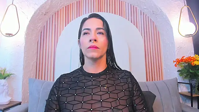 Snapshot of violet_scott_ chatting on June 5, 10:43 am violet scott online show from June 5, 10:43 am
