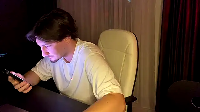 Snapshot of Adam_ice chatting on February 26, 7:35 pm Adam ice online show from February 26, 7:35 pm