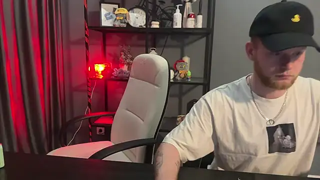 Snapshot of Adam_ice chatting on March 13, 7:09 pm Adam ice online show from March 13, 7:09 pm