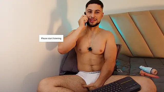 Snapshot of valenssio_moretti chatting on May 19, 1:22 am valenssio moretti online show from May 19, 1:22 am