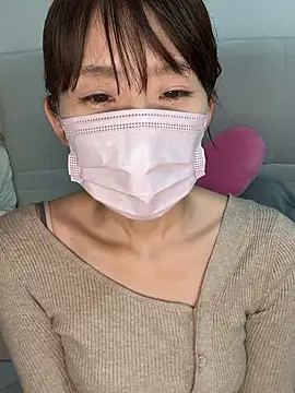 Snapshot of Mio-cc chatting on June 12, 11:31 am Mio-cc online show from June 12, 11:31 am