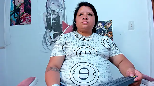 Carolina-Lenon online show from March 12, 6:47 pm