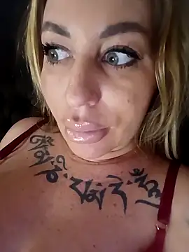 MiaMooly online show from February 4, 4:46 pm