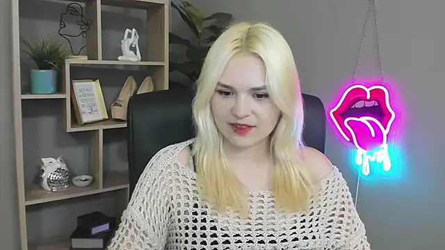 SweetLilyxo online show from May 3, 6:30 am