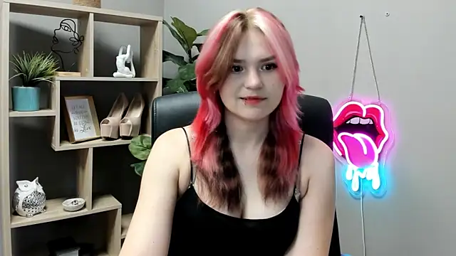 SweetLilyxo online show from June 11, 7:06 am