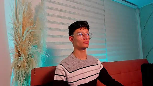 Patrick Howland  online show from March 1, 3:41 am