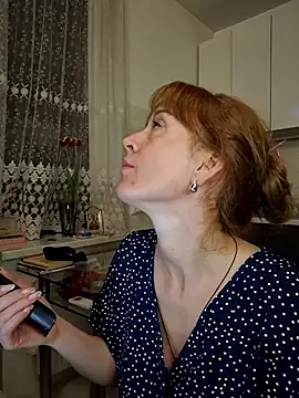 LanaBananaa  online show from March 12, 9:21 pm