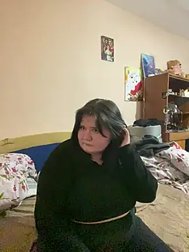 AngelKiras online show from March 4, 7:09 pm