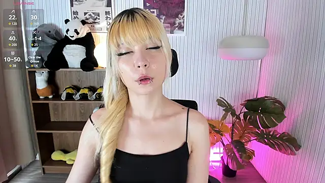 Laukyubey1 online show from March 6, 7:32 pm