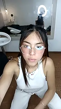 ChloeSteele online show from March 18, 5:32 am