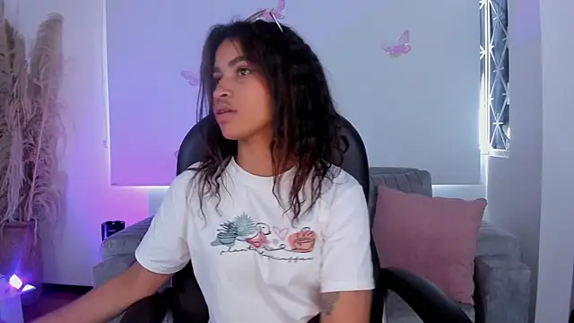 MoonRose   online show from June 9, 8:42 pm