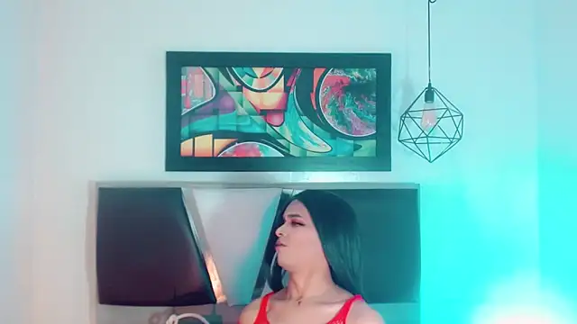 Gata Salvaje   online show from March 6, 3:36 am