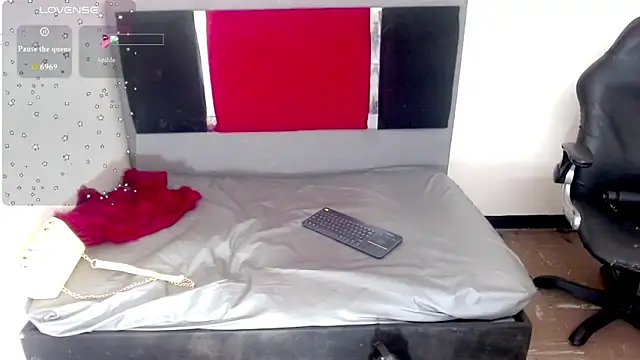 Gata Salvaje   online show from March 12, 3:23 am