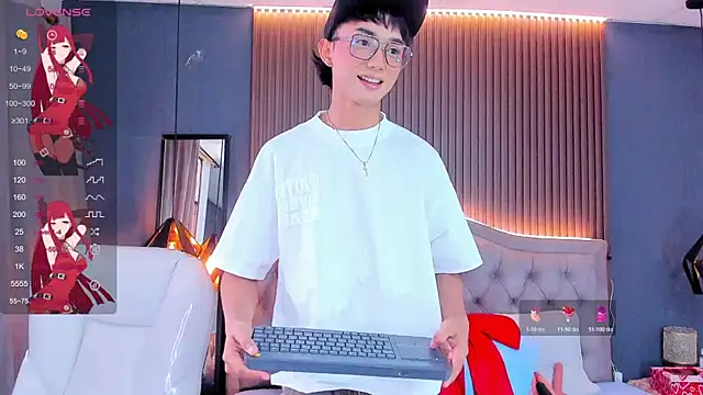 Noa 03 online show from June 10, 6:18 pm