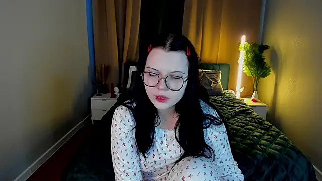 Kira G0ld online show from February 28, 1:06 am