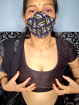 Snapshot of Cute_Neha0725 chatting on April 2, 7:39 am Cute Neha0725 online show from April 2, 7:39 am