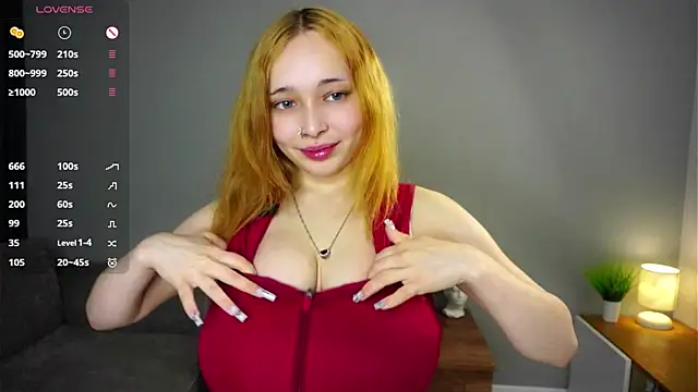 Snapshot of HannaHayles chatting on June 26, 5:39 pm HannaHayles online show from June 26, 5:39 pm