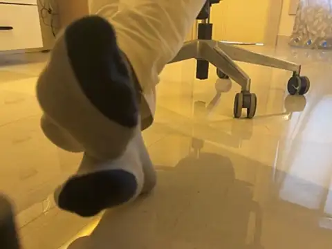 badassmaster42r online show from February 15, 11:30 am