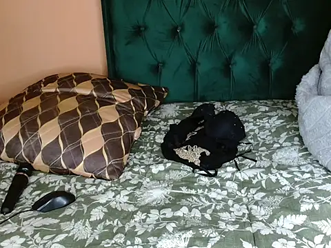 ForeverSexy  online show from July 21, 4:37 am