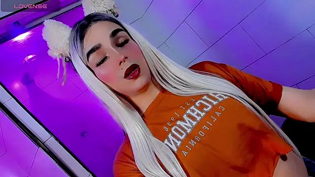 Maddye Fox online show from May 12, 3:14 am