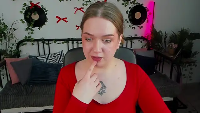 RachelDiRose online show from February 25, 3:54 pm