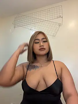 Snapshot of vien_pussy69 chatting on June 9, 3:01 pm vien pussy69 online show from June 9, 3:01 pm