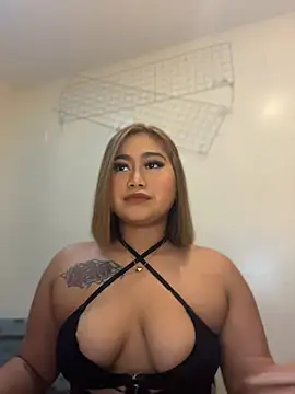 Snapshot of vien_pussy69 chatting on June 11, 2:26 pm vien pussy69 online show from June 11, 2:26 pm