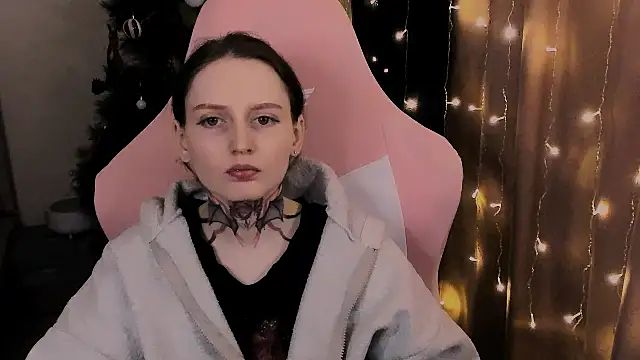 Onyxix online show from February 14, 6:15 pm