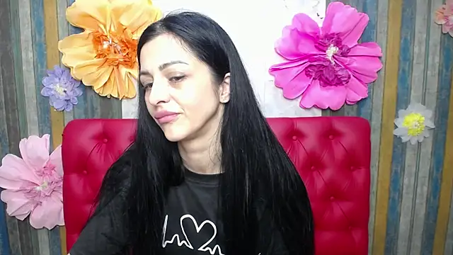 EvaClarkk online show from May 12, 8:00 am