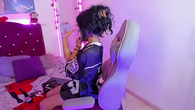 Sweetx  cherry online show from April 24, 1:13 pm