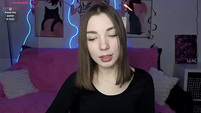 Adriennes online show from February 23, 2:47 pm