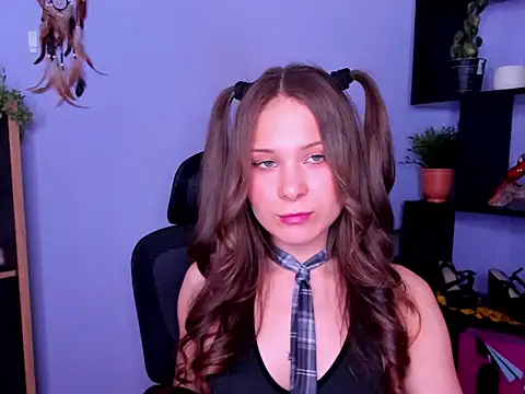 LanaLovely online show from March 12, 7:36 am