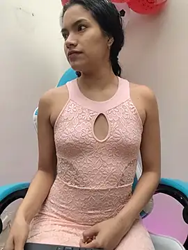 Snapshot of Julieta_Parker chatting on June 30, 7:15 pm Julieta Parker online show from June 30, 7:15 pm