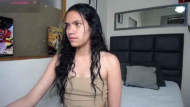Snapshot of Julieta_Parker chatting on July 15, 7:52 pm Julieta Parker online show from July 15, 7:52 pm