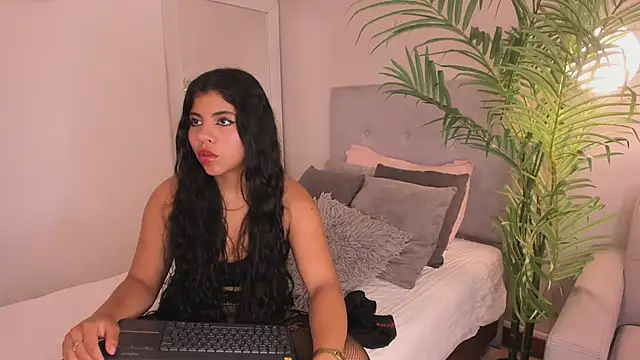 Snapshot of Iriana_Vexz chatting on March 14, 1:05 pm Iriana Vexz online show from March 14, 1:05 pm