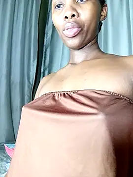 PussyFarrie online show from April 28, 7:19 pm