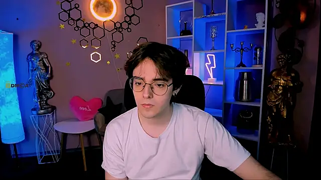 martin neil online show from March 12, 8:04 pm