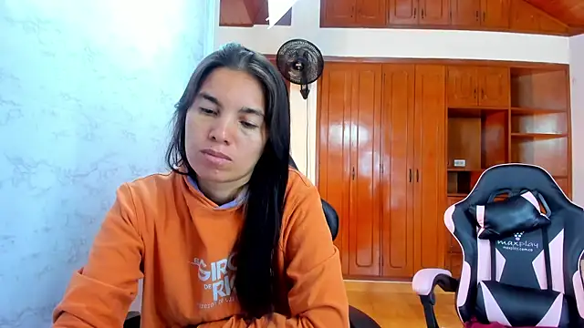 Emily and Soffy online show from February 16, 12:01 pm