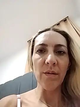 mona med online show from February 3, 11:21 pm