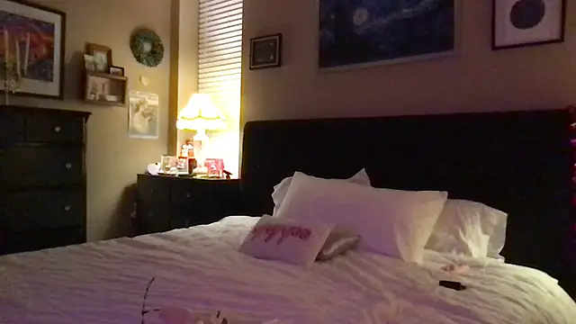 mooviebaby online show from February 8, 2:15 am