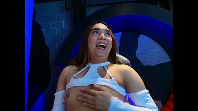 TSExoticFuck online show from February 7, 3:32 am