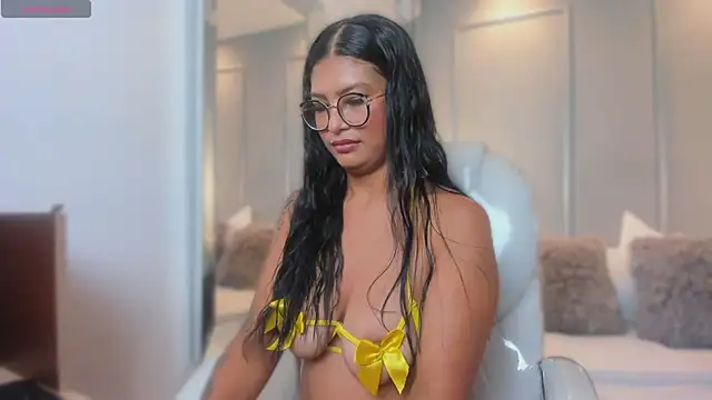 MiaSmit  online show from February 14, 3:25 am