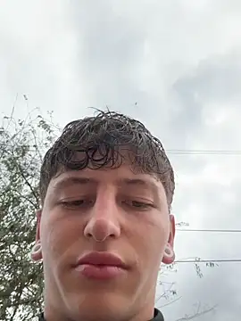 ARON LUXX online show from May 8, 2:22 pm