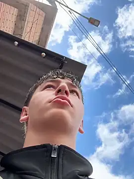 ARON LUXX online show from May 15, 2:57 pm