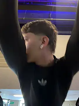 ARON LUXX online show from July 28, 4:39 pm