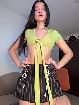Chinicr18 online show from April 28, 6:46 pm
