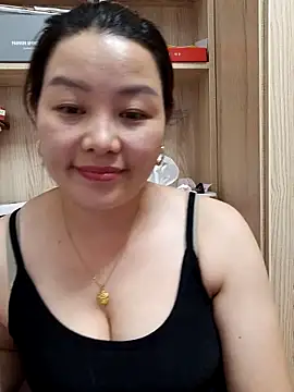 Snapshot of Jennie_dogy chatting on June 7, 2:21 pm Jennie dogy online show from June 7, 2:21 pm