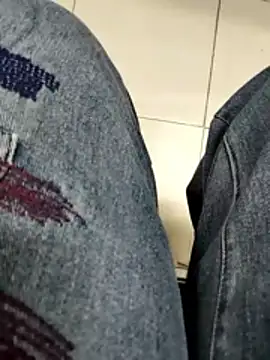 LiilyZi online show from February 7, 12:58 am