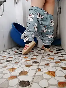 LiilyZi online show from February 9, 12:47 am