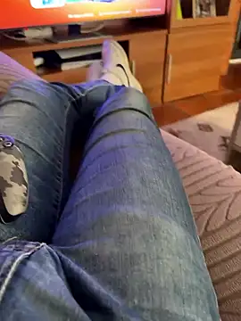 Snapshot of diversual chatting on February 21, 12:50 pm diversual online show from February 21, 12:50 pm